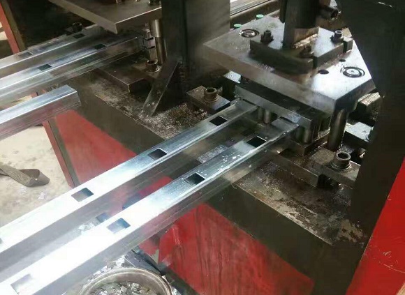 9州体育_9州（中国）家具管加工——开孔